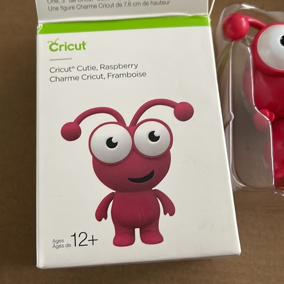 Raspberry Cricut Cutie - Picture 3 of 4
